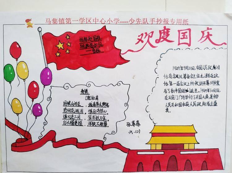 肯尼亚马赛马拉遇大雨天气 狮子抖动鬃毛非常惬意