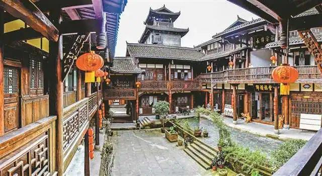 解惑蜗牛-带娃长途出行,有哪些能让你偷懒又不占行李箱的的神器推荐?蜗牛问答平台
